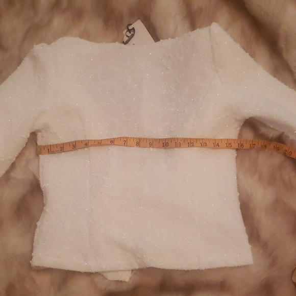 Blazer - Picture 2 of 3